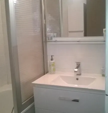 - Les Marines Apartment
